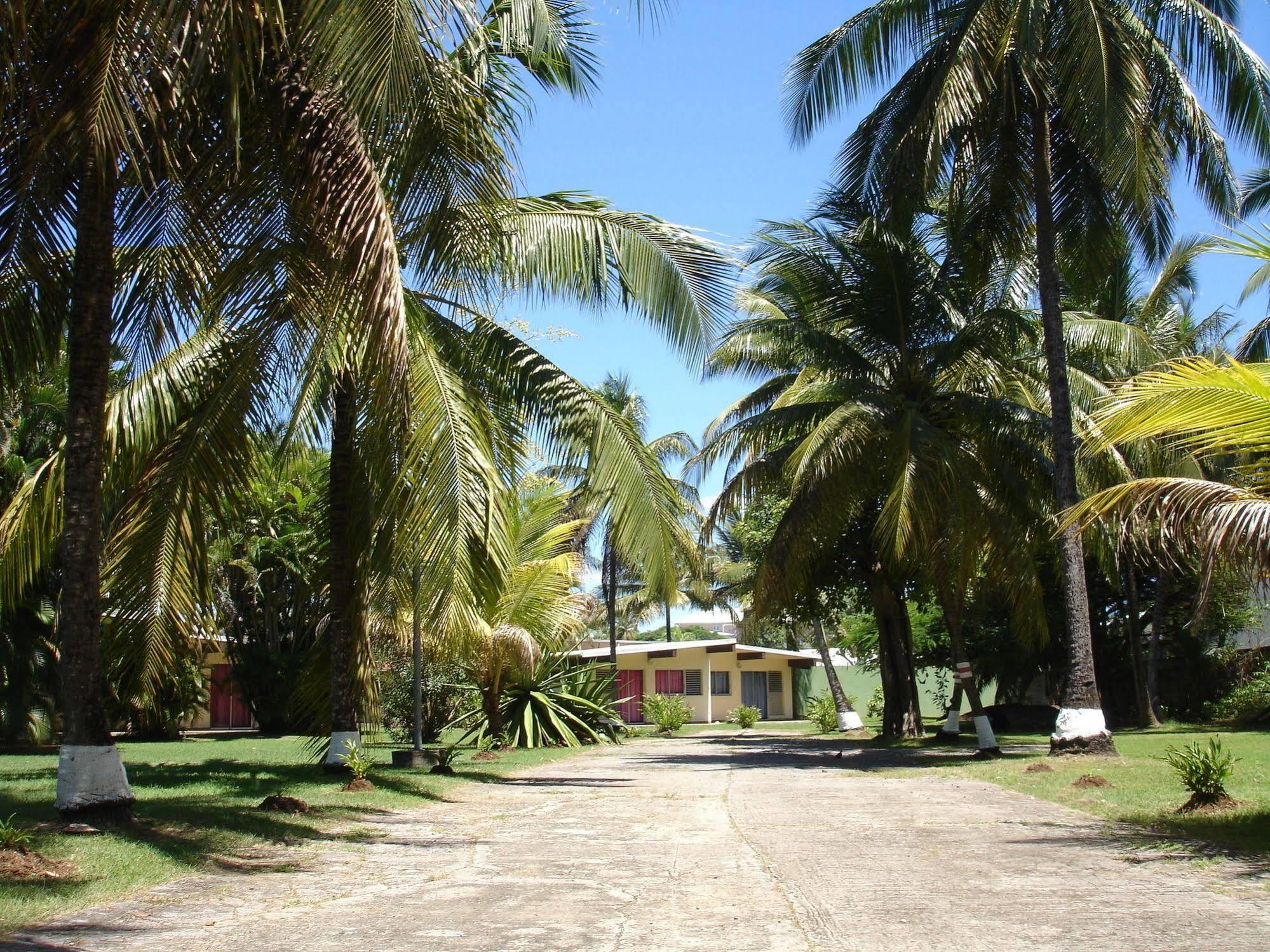 Alizes Bungalows Sainte-Anne  Luaran gambar